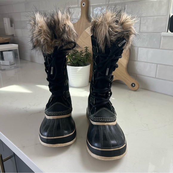 Sorel Women’s Joan of Arctic Waterproof Snow Boots Fur trim - Picture 2 of 10